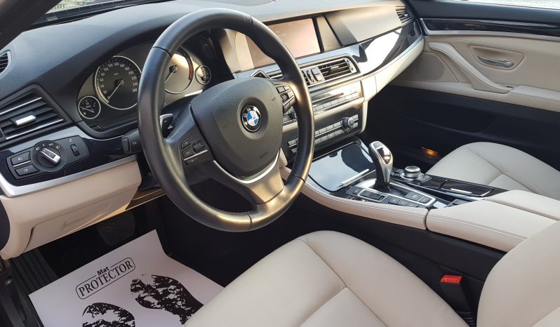 BMW 530  XDrive 258CV Futura completo