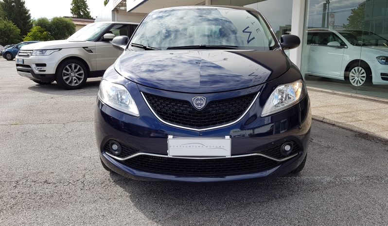 Lancia Ypsilon 1.3 MJT 16V 5 porte Silver “5 POSTI” completo