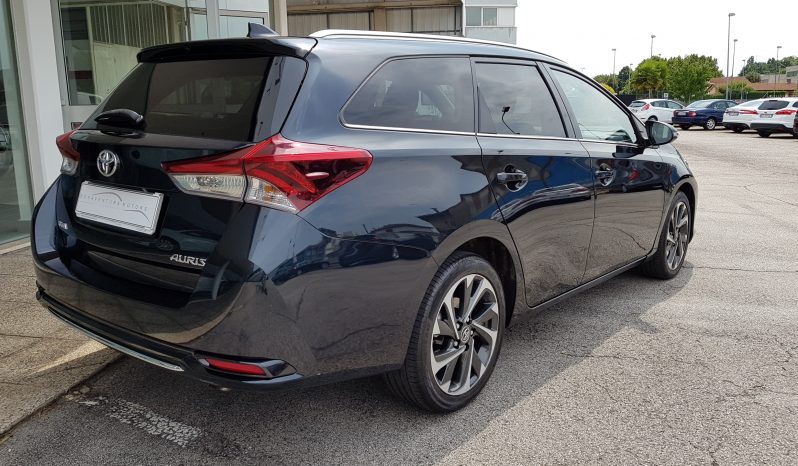 Toyota Auris Touring Sports 1.6 D-4D Active completo