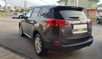 Toyota Rav4 2.0 D-4D 2WD Active completo