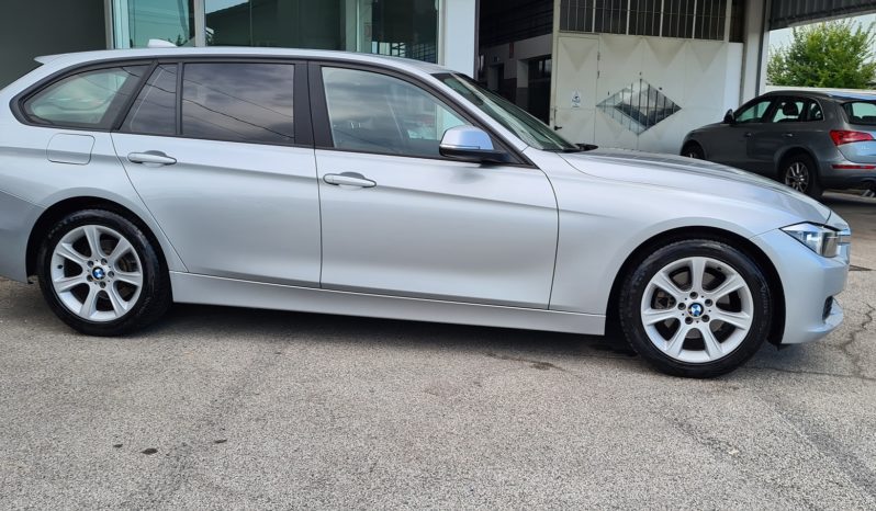BMW 320 D Touring Business Aut. completo