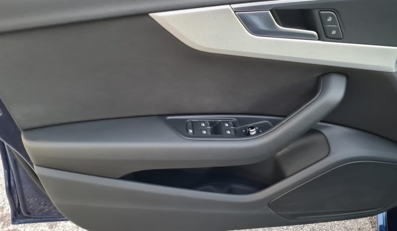 Audi A4 Avant 2.0 TDI 190 CV S tronic “S-LINE” completo