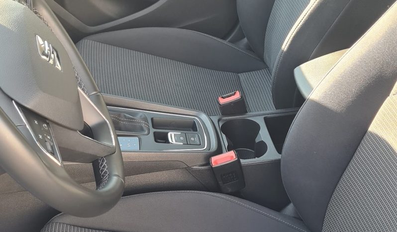SEAT Leon 1.6 TDI 115 CV DSG 5p.”PDC-CRUISE-RADAR-LED” completo