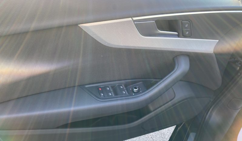 Audi A4 Avant 2.0 TDI 190CV S-tronic SPORT “LED-PDC-NAVI-CRUISE” completo