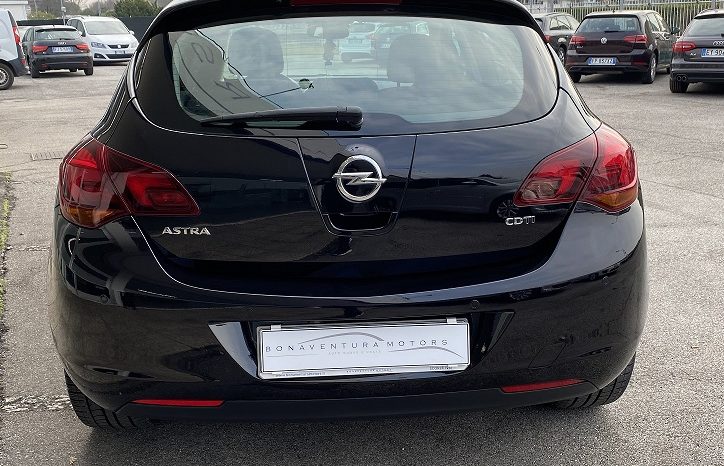 Opel Astra 1.7 CDTI 125CV 5 porte Cosmo “BERLINA” completo
