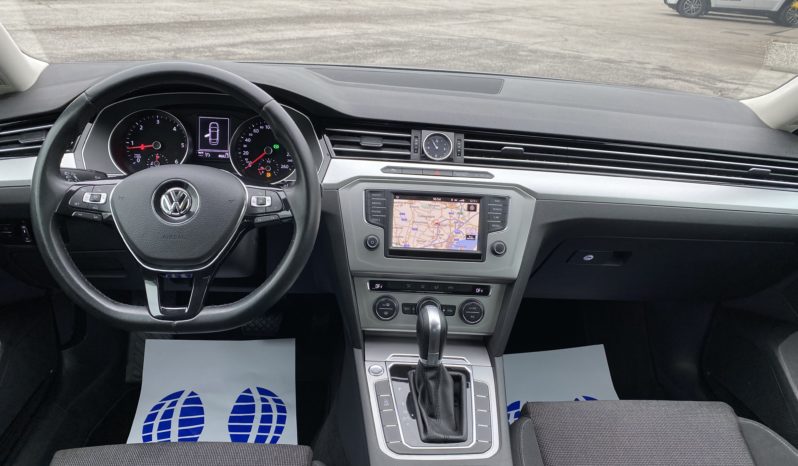 VW Passat Berlina 1.6 TDI SCR DSG Business BMT “PDC-NAVI-CRUISE” completo