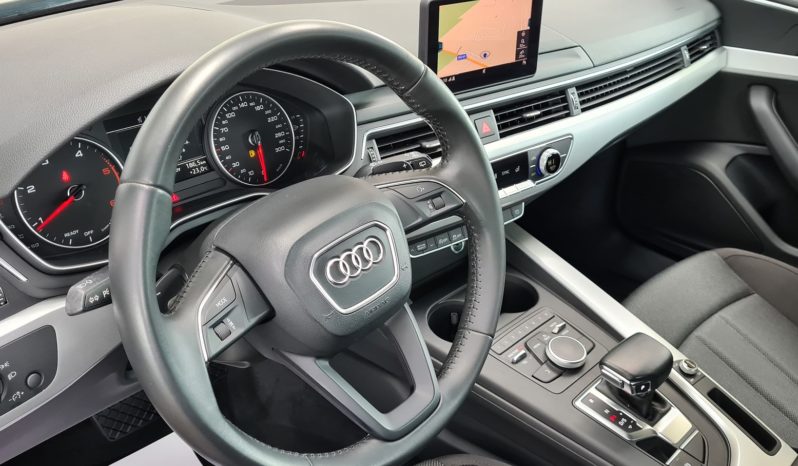 Audi A4 Avant 2.0 tdi 150Cv S-tronic “NAVI-PDC-CRUISE” completo