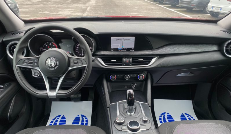 Alfa Romeo Stelvio 2.2 Turbodiesel 190CV Business ”PDC-NAVI-CRUISE“ completo