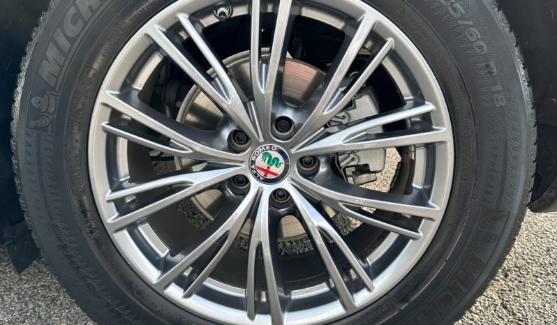 Alfa Romeo Stelvio 2.2 t Super rwd 180cv auto “PDC-NAVI-CRUISE” completo