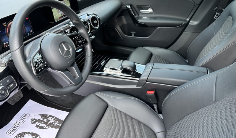 Mercedes-Benz A 180 Business Extra auto benzina “PDC-NAVI-CRUISE” completo