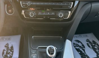 BMW 320d Touring Business Advantage “PDC-NAVI-CRUISE“ completo