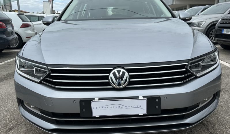 Volkswagen Passat Variant 2.0 tdi Business 150cv dsg “CARROZZERIA DA RIVEDE” completo