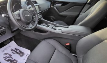 Jaguar F-Pace 2.0d Pure awd 180cv auto “PDC-CRUISE-CAMERA” completo