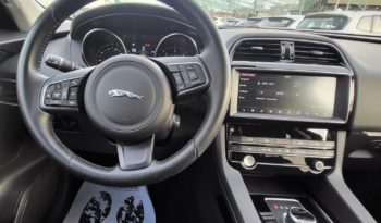 Jaguar F-Pace 2.0d Pure awd 180cv auto “PDC-CRUISE-CAMERA” completo