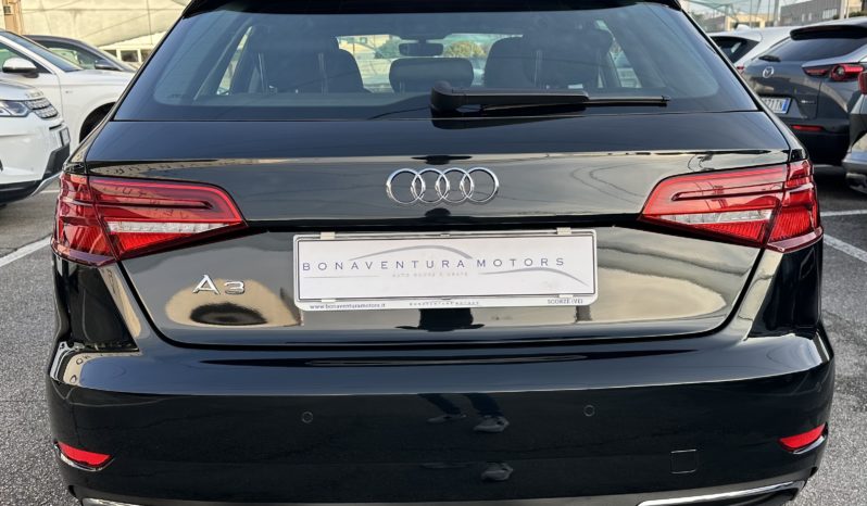 Audi A3 Sportback 1.4 tfsi e-tron 204CV Admired s-tronic completo