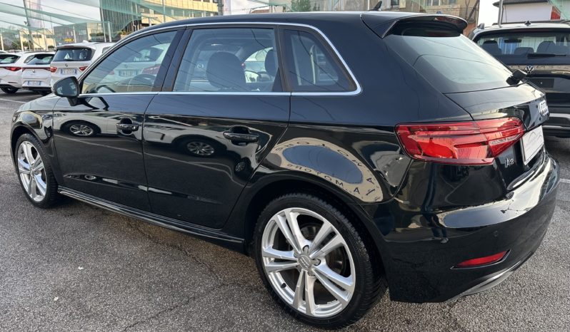 Audi A3 Sportback 1.4 tfsi e-tron 204CV Admired s-tronic completo