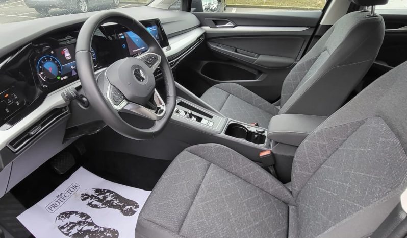 Volkswagen Golf 1.0 eTSI EVO DSG Life 110Cv completo