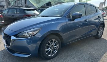 Mazda 2 1.5 m-hybrid 90cv completo