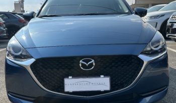 Mazda 2 1.5 m-hybrid 90cv completo