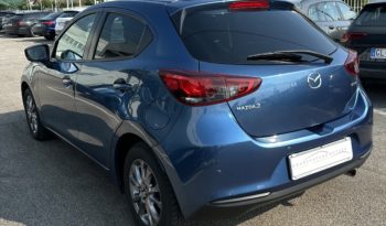 Mazda 2 1.5 m-hybrid 90cv completo