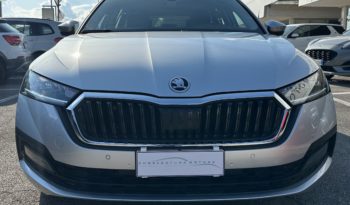 Skoda Octavia Wagon 1.0 eTsi  DSG Ambition “PDC-NAVI-CRUISE” completo