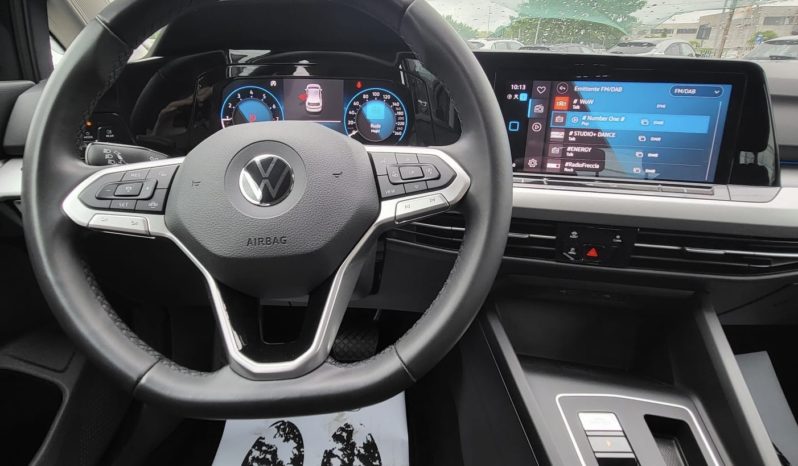 Volkswagen Golf 1.0 eTSI EVO DSG Life 110Cv completo