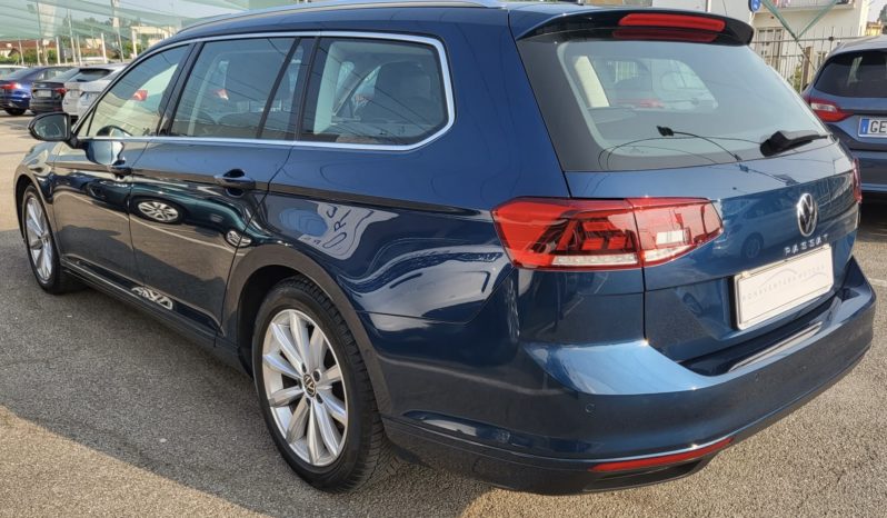 Volkswagen Passat Variant 1.5 tsi Business 150cv dsg “PDC-NAVI-CRUISE” completo