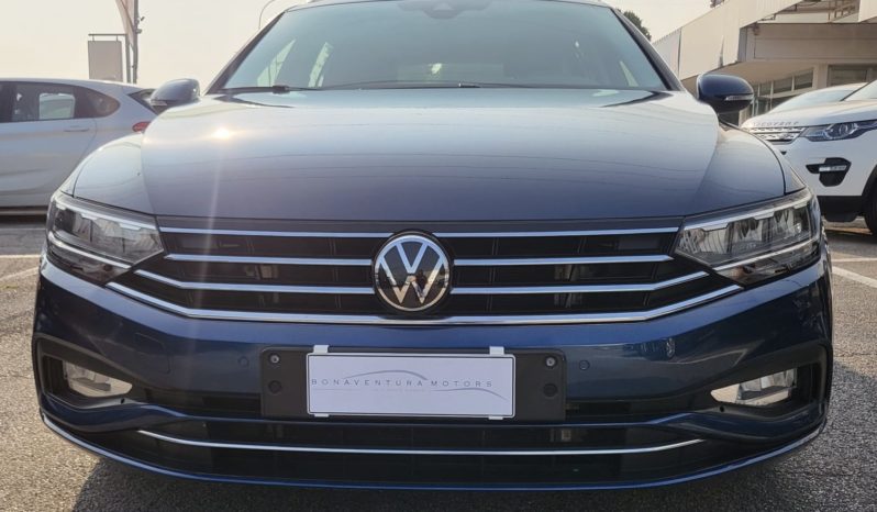 Volkswagen Passat Variant 1.5 tsi Business 150cv dsg “PDC-NAVI-CRUISE” completo