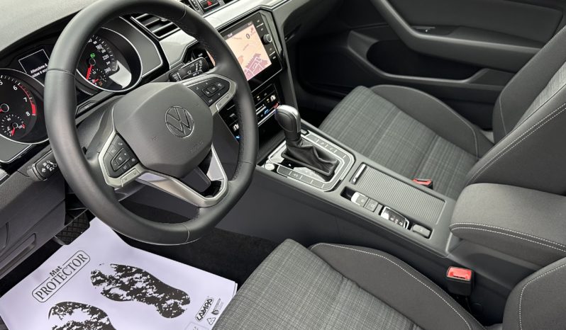 Volkswagen Passat Variant 1.5 tsi Business 150cv dsg “PDC-NAVI-CRUISE” completo