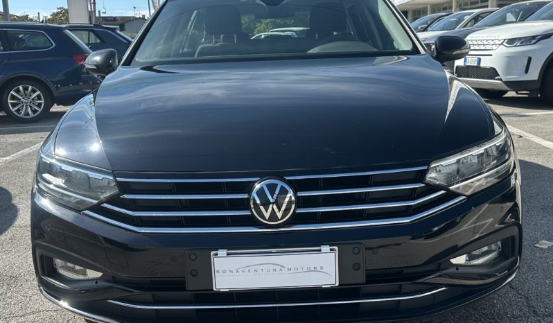 Volkswagen Passat Variant 2.0 tdi Business 122cv dsg “PDC-NAVI-CRUISE” completo