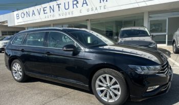 Volkswagen Passat Variant 2.0 tdi Business 122cv dsg “PDC-NAVI-CRUISE” completo