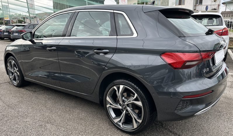 Audi A3 Sportback 1.4 tfsi-e Business Advanced 204Cv completo